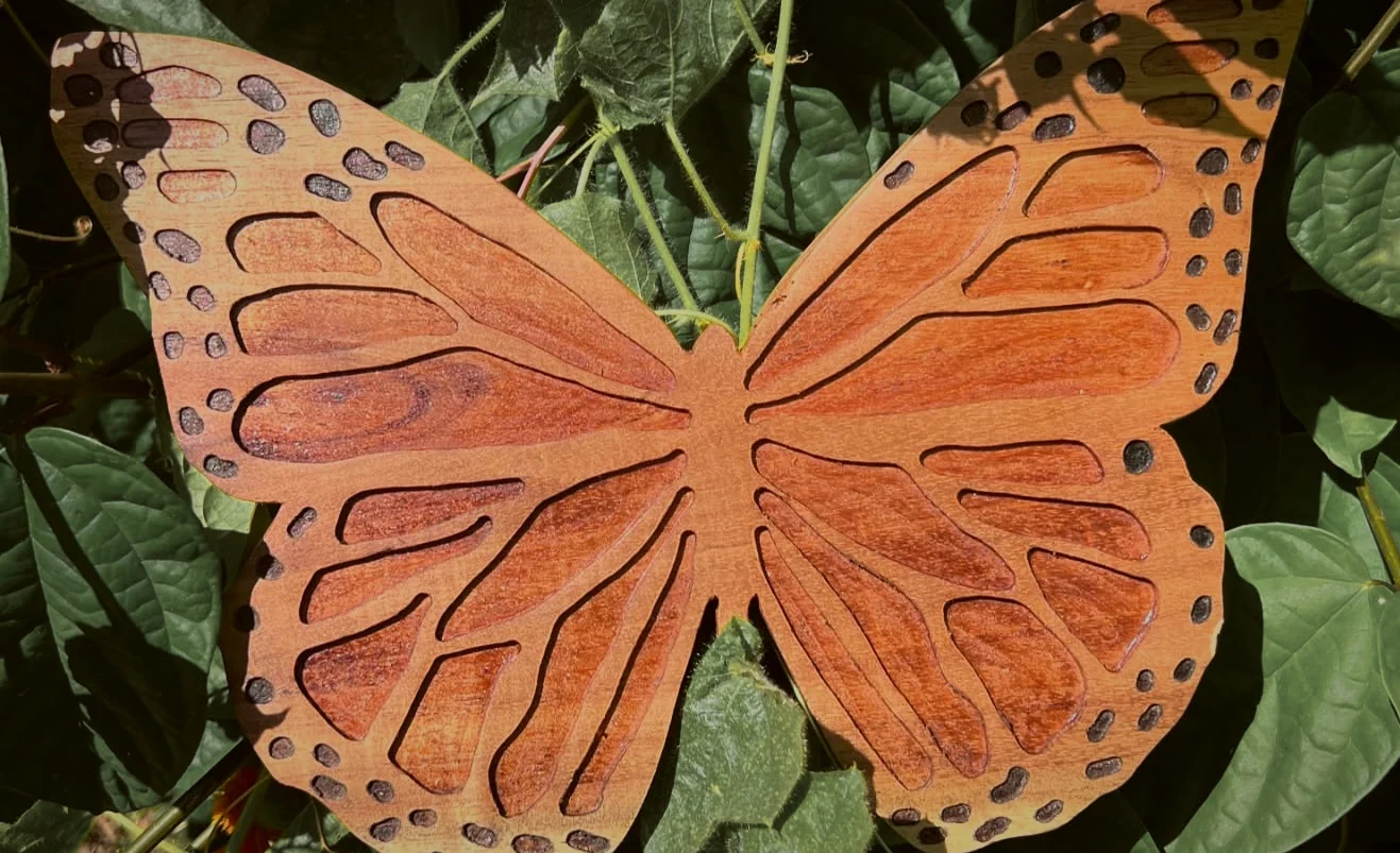 Papillon monarque — Découpe et gravure, gravure sur bois par Tony Grandin
